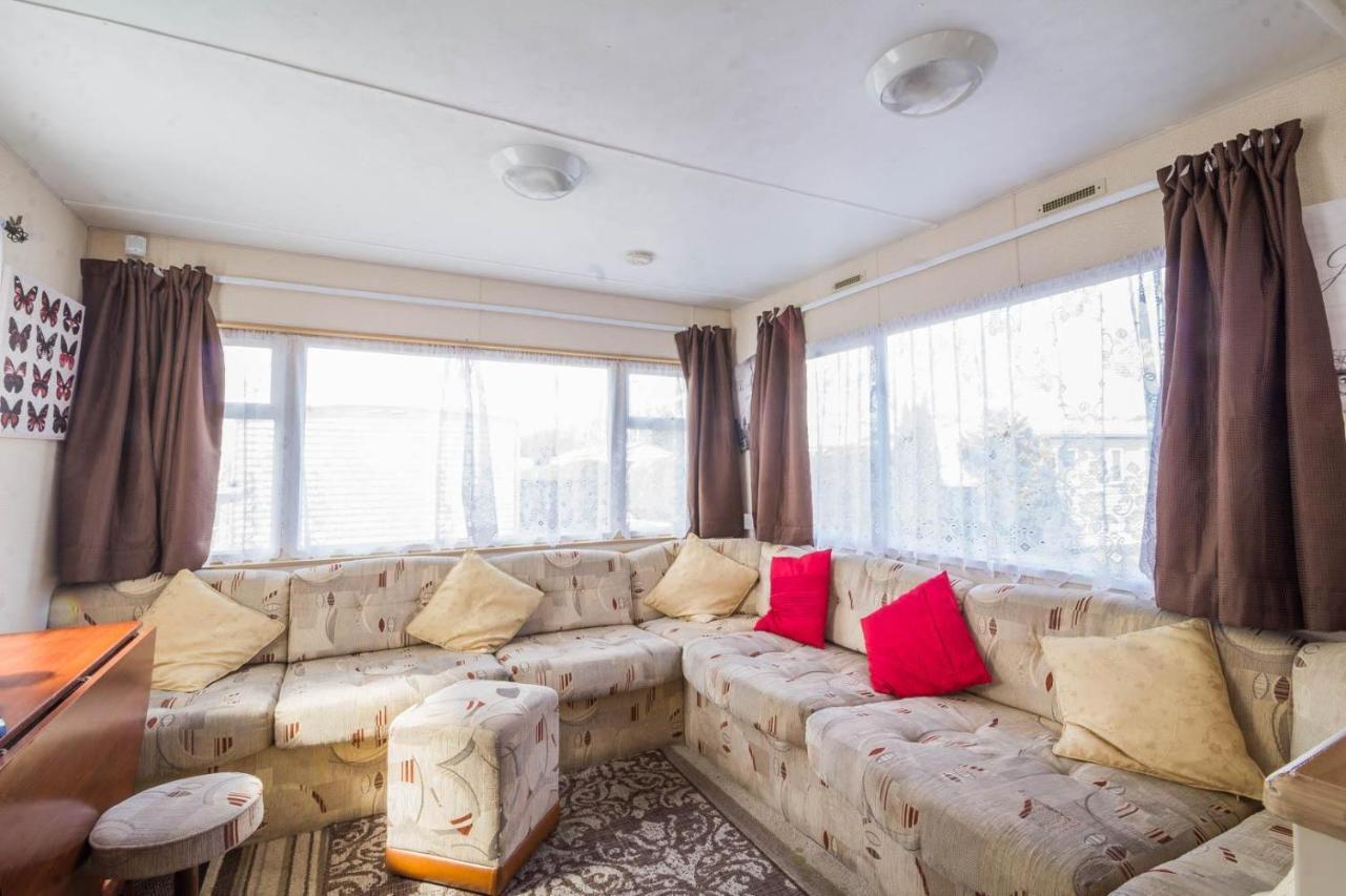 Great 8 Berth Caravan For Hire At Southview Holiday Park In Skegness Ref 33025E 외부 사진